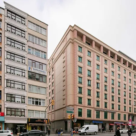 Tarus Osmanbey Apartment